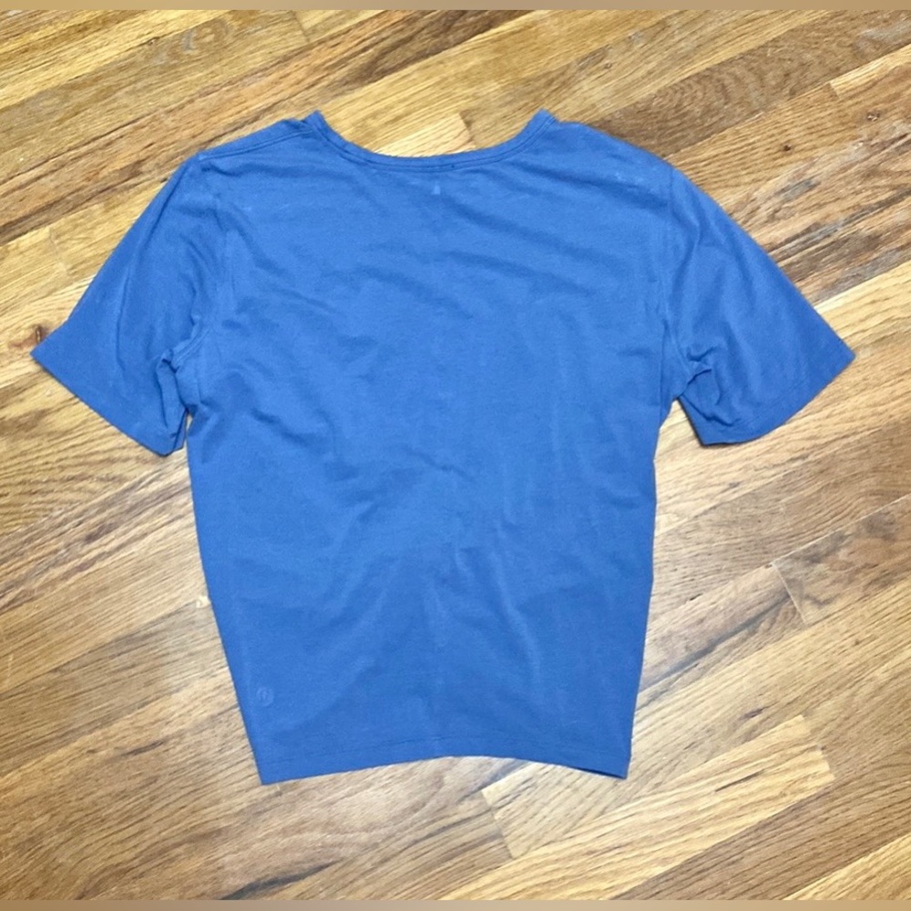 lululemon athletica Crescent T-Shirt - Water Drop Blue - Picture 3 of 4